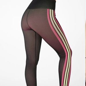 High-Waisted Seamless Stripe Legging